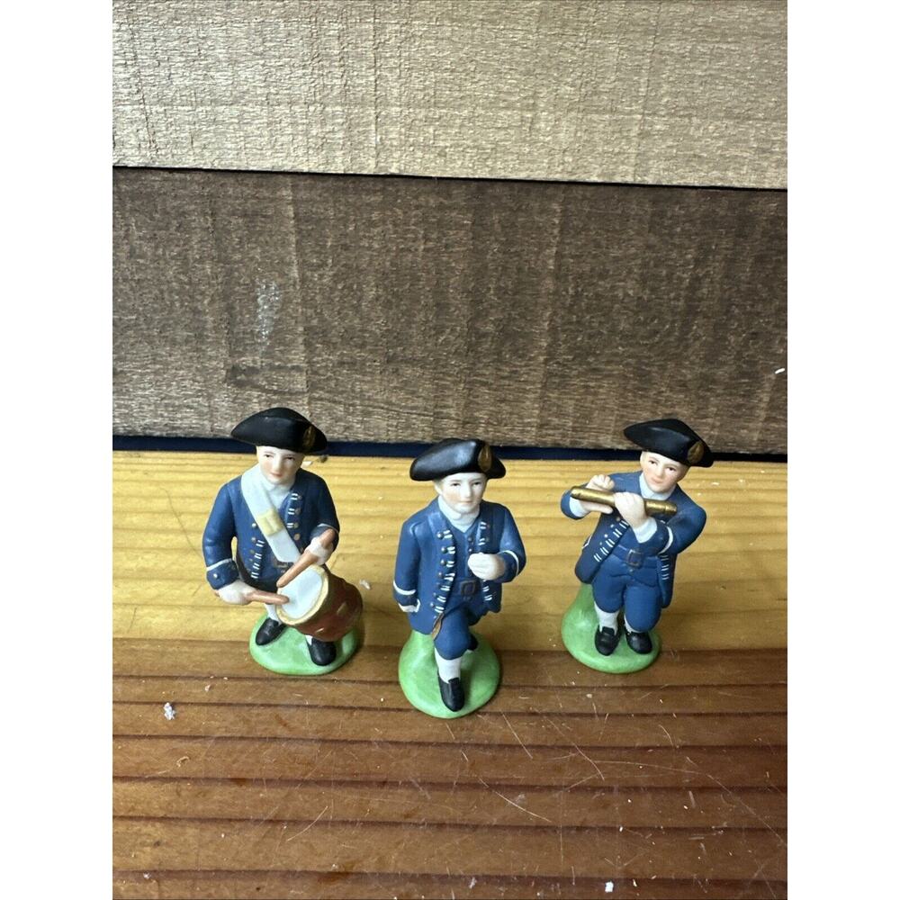 VTG 1998 Lefton Williamsburg Collection Band 3 Piece 11711 -flaw
